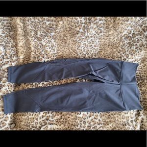 Lululemon Capri Leggings